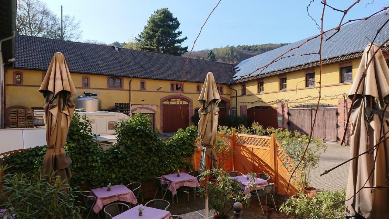 Hotel Restaurant Hambacher Winzer Neustadt an der Weinstrasse Exterior photo
